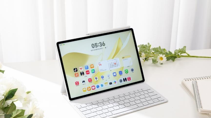 鸿蒙6+年终特惠！华为MatePad Air 2025 款2599元起 轻松党闭眼入