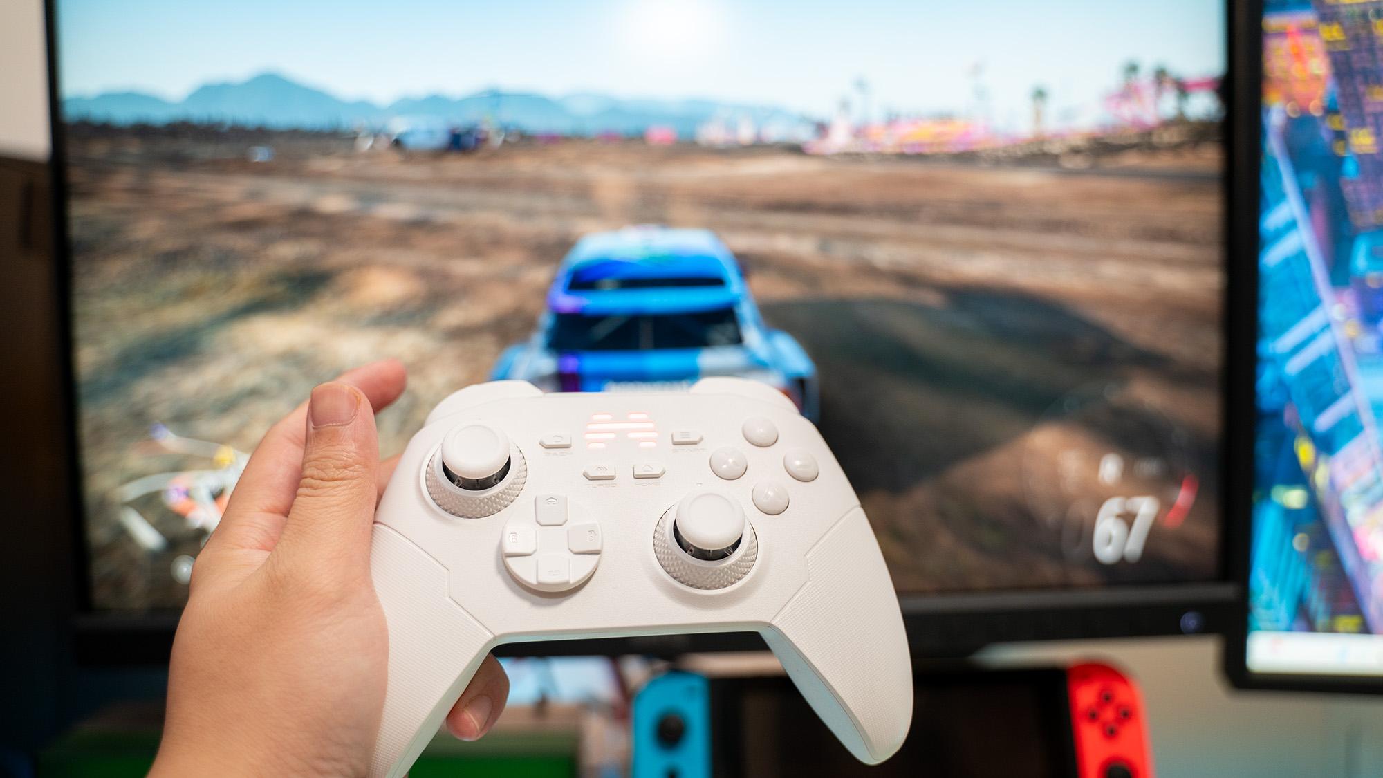 手柄年度性价比之王：新一代北通鲲鹏20绝尘白体验