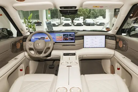 元旦春节回家，就买这辆SUV！大六座+恒星超级增程，续航太强了