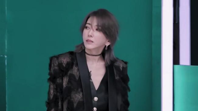 郑妮可成“香饽饽”，萨顶顶却没唱过戚薇：芒果要捧谁一目了然