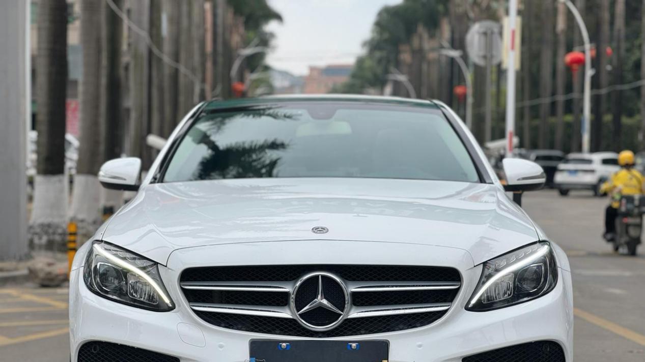 18年奔驰C200L运动版，12.3万圆你C位梦！