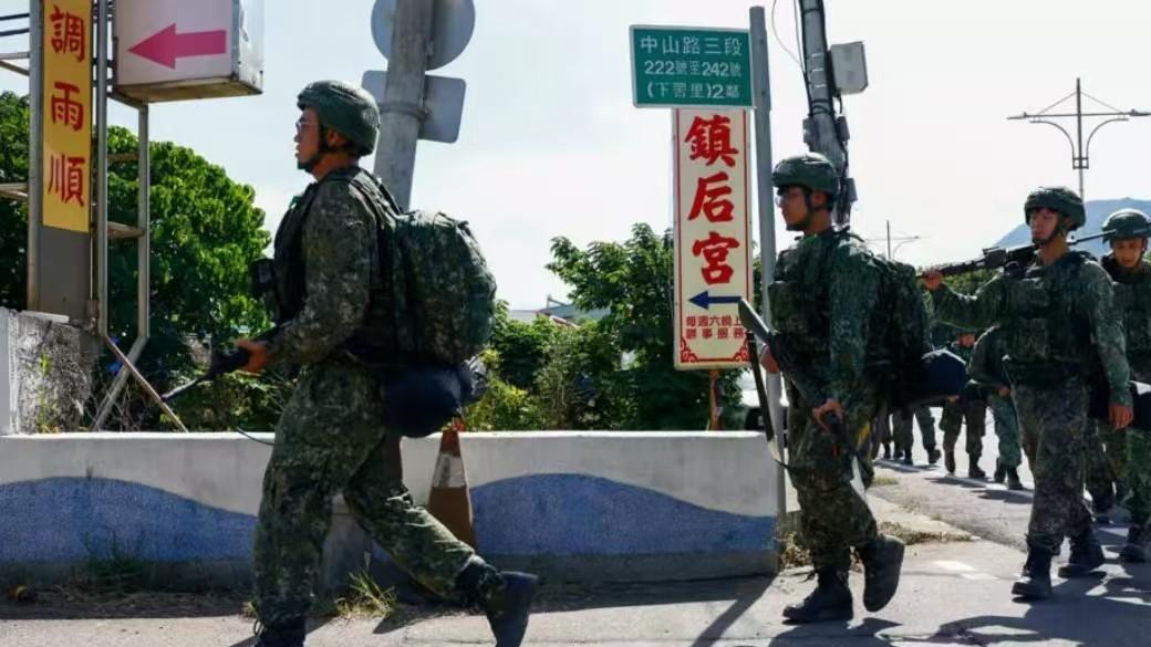 美国一句话，让赖清德成功上钩，事关“武统”，大陆一步都不能错