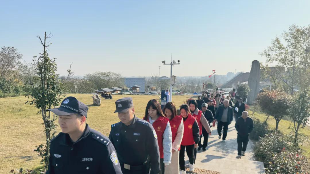 息县公安：绘就“安全感触手可及”的温暖答卷