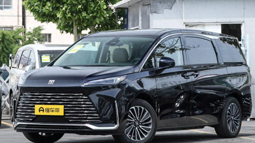 轴距超3米大七座，续航破千，配三排魔术座椅，家用必看！