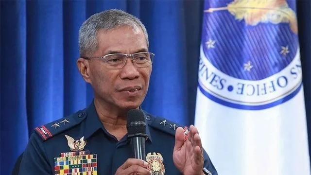 援引荷兰法律保释杜特尔特，莎拉正式营救父亲，试图绕过小马科斯