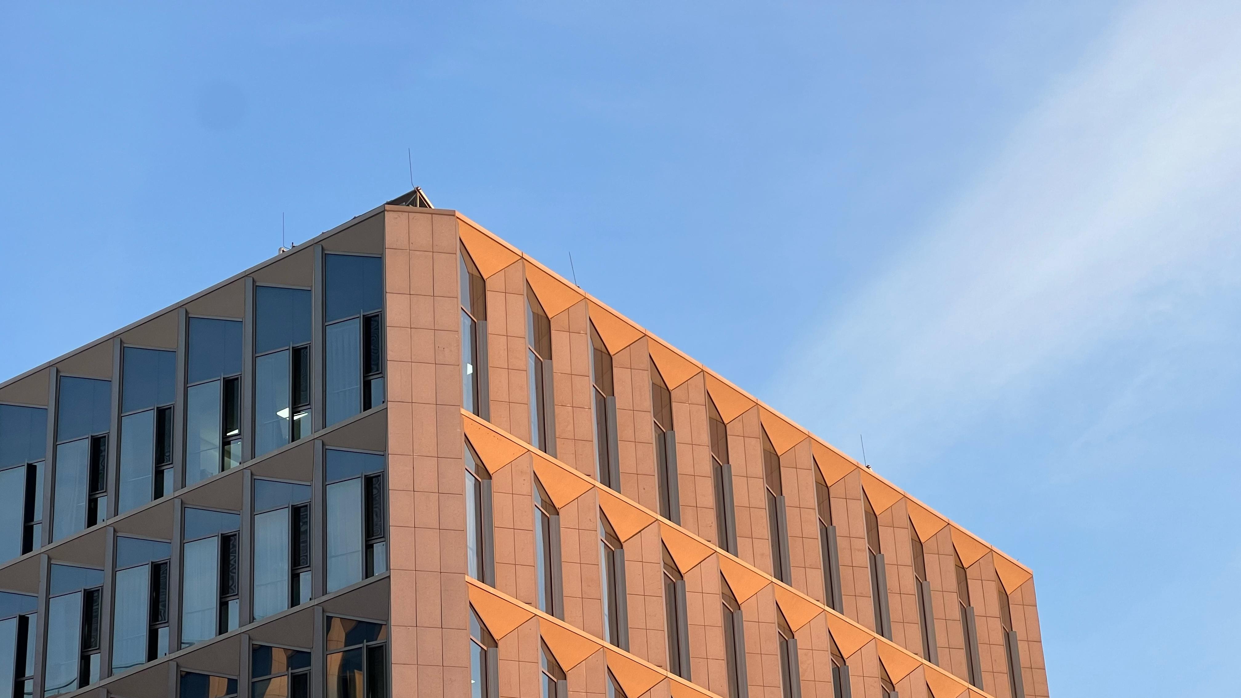 65人跨境诈骗团伙落网：“渝雷”亮剑，马上消费的技术底座到底有多强？