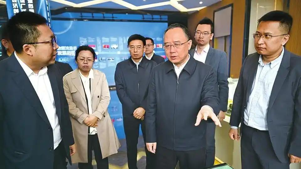 大快人心！中纪委周末打虎不歇，山西省长落马