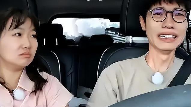 黄圣依芒果跨年唱歌，李行亮却在家带娃？《再见爱人》嘉宾差异大