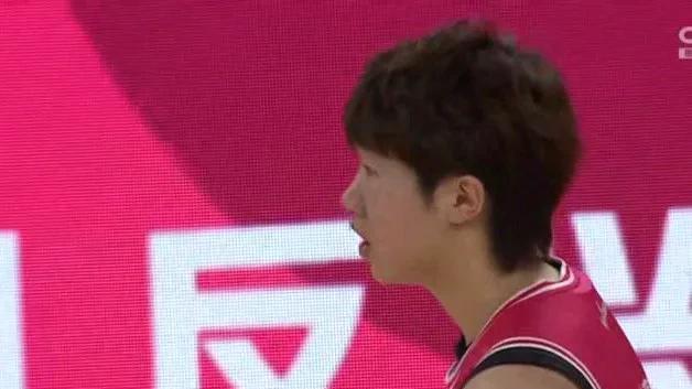 连扳两局挺进八强！山西女篮77比64战胜武汉，总比分2比1淘汰武汉