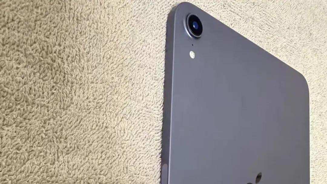 一千多块的小屏iPad，8.3寸全面屏+升级C口，重量才293克