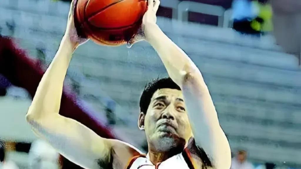 CBA历史前十球员盘点：姚明第五，榜一未来30年很难被超越！