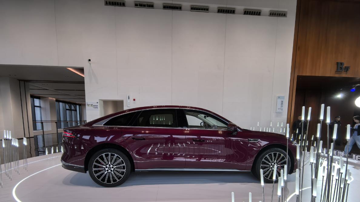 置换价17.19万起！奇瑞风云A9L光辉（四驱）上市，豪华平权