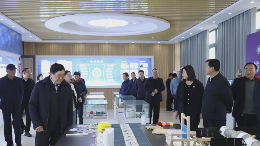 国家省市老促会领导到信阳工程职业学院调研指导