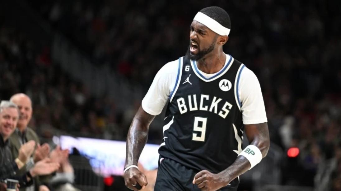 三连杀！利拉德43+7+8力压马克西，库兹马首秀 恩比德空砍27+12+6