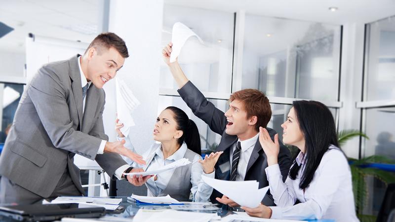 社交规则：有人对你说带有恶意的话，最好的策略就是不接话