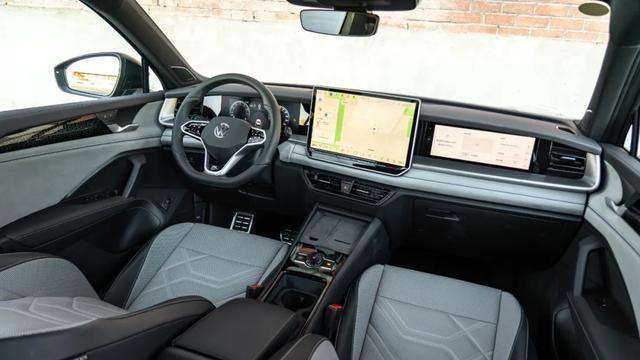 探岳L1769万元！轴距加长，后排太大，还配大疆智驾！真香！