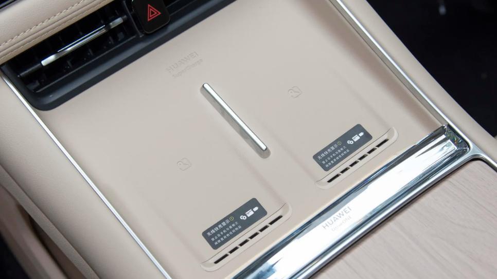 标配高阶智驾，售22.98万元起，新款问界M5 Ultra怎么样？