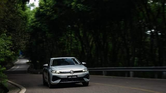 一汽-大众全新一代速腾L上市，11.49万起售，树立A+级轿车新标杆