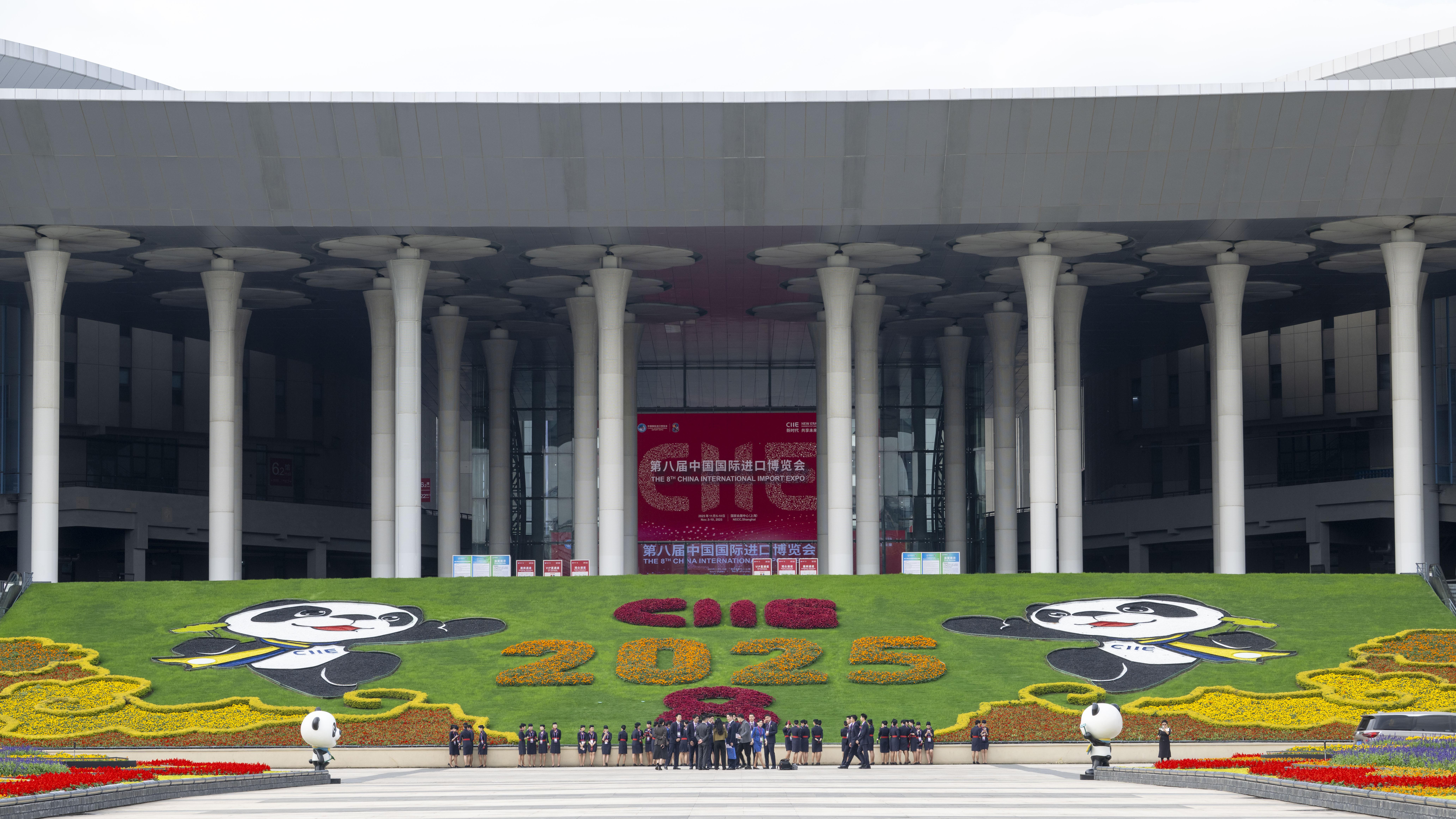 橙色进博：在暖意中演绎共赢故事