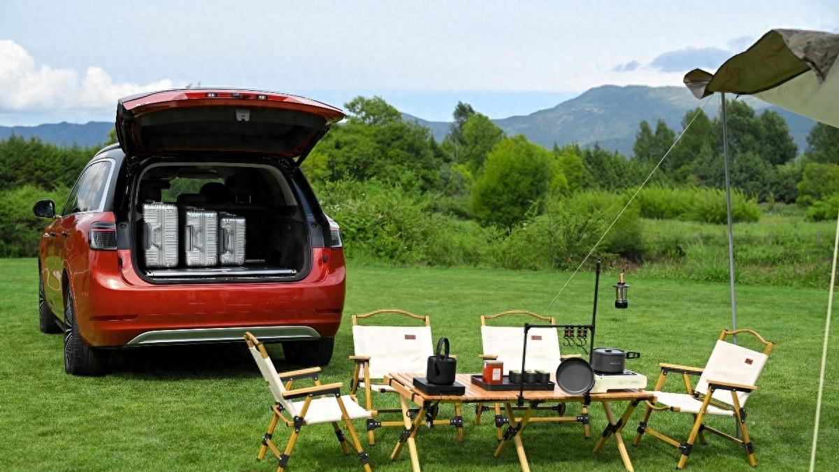 问界M9大五座正式登场！再次诠释科技豪华即为新豪华