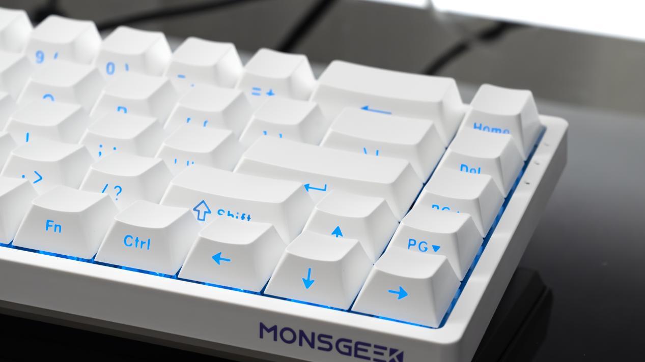 魔极客FUN68磁轴键盘硬核上市: 「极客电竞」性能新标杆！