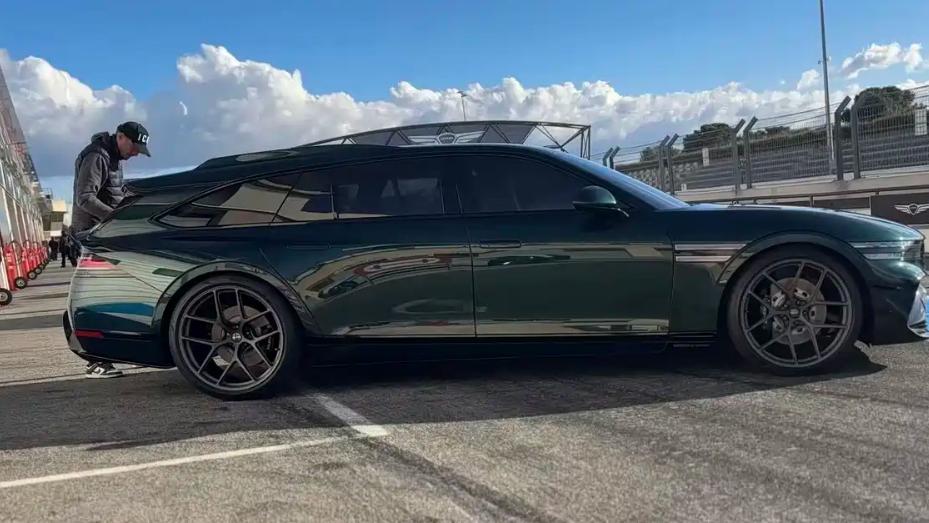 捷尼赛思G90 Wingback实车亮相！网友：颜值确实够帅