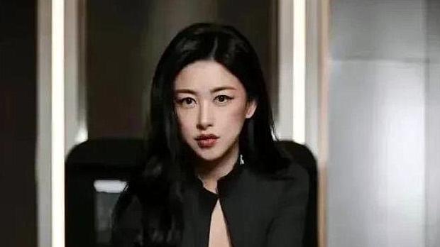 朱珠：从“全球百美”到“健身女神”真实与自律成就多面人生