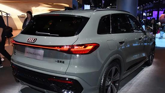 科技氛围浓郁 全新奥迪Q5L内饰正式公布