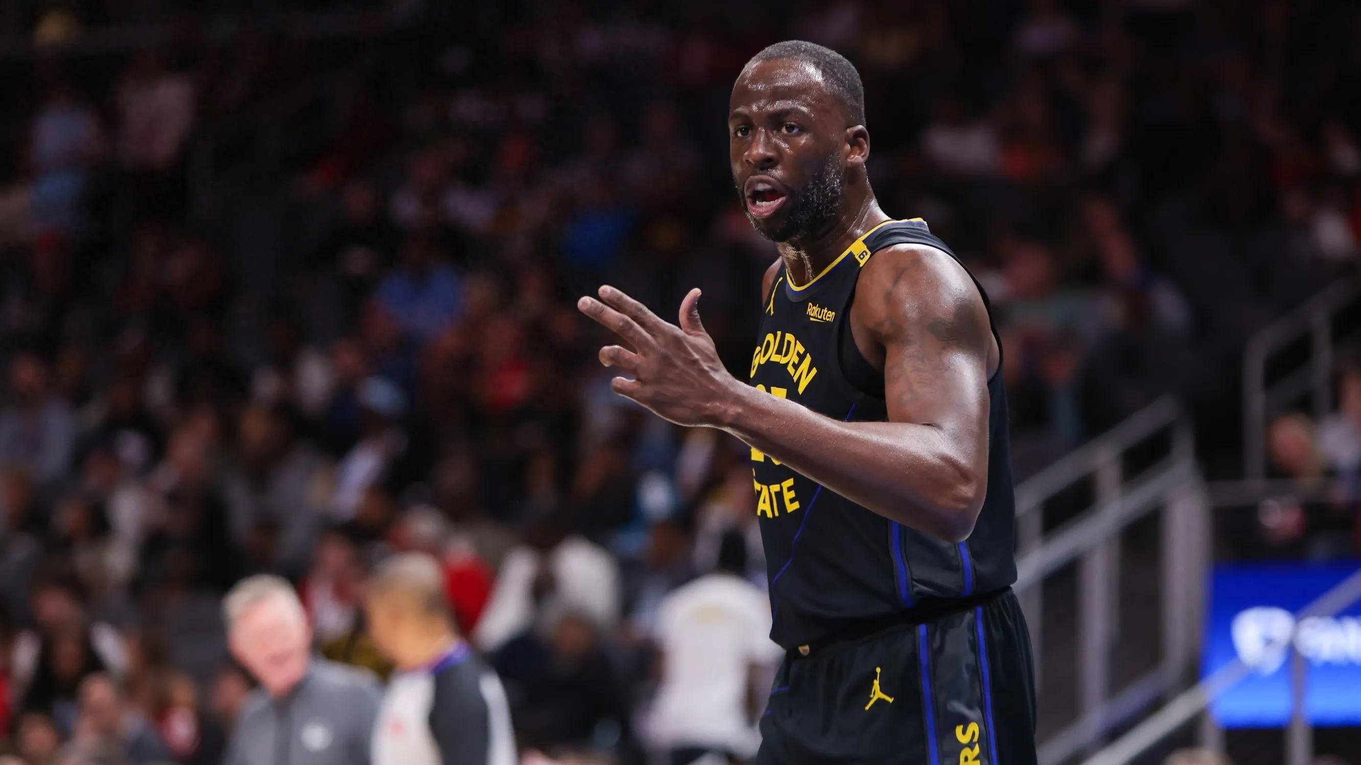 NBA常规赛：勇士对战鹈鹕