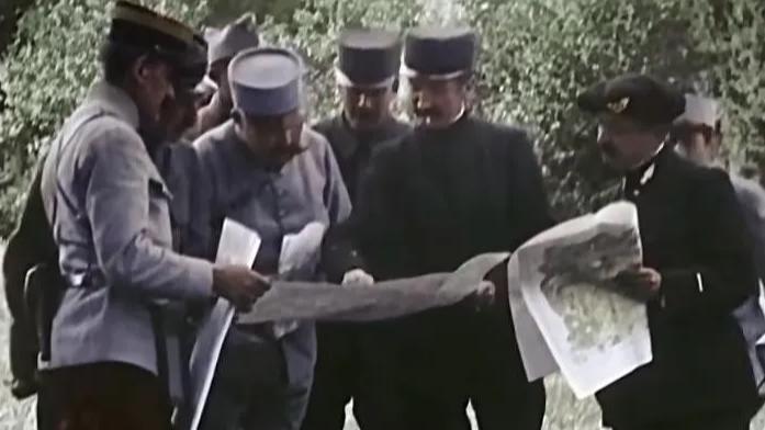 一战法国名将霞飞，主张进攻就是最好的防御，堪称一将功成万骨枯【1】