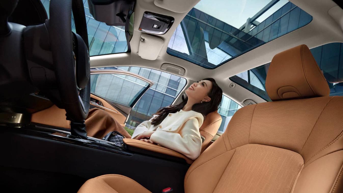 26款凯美瑞已上市！降价增配，豪华感明显升级，全系丰田智驾！