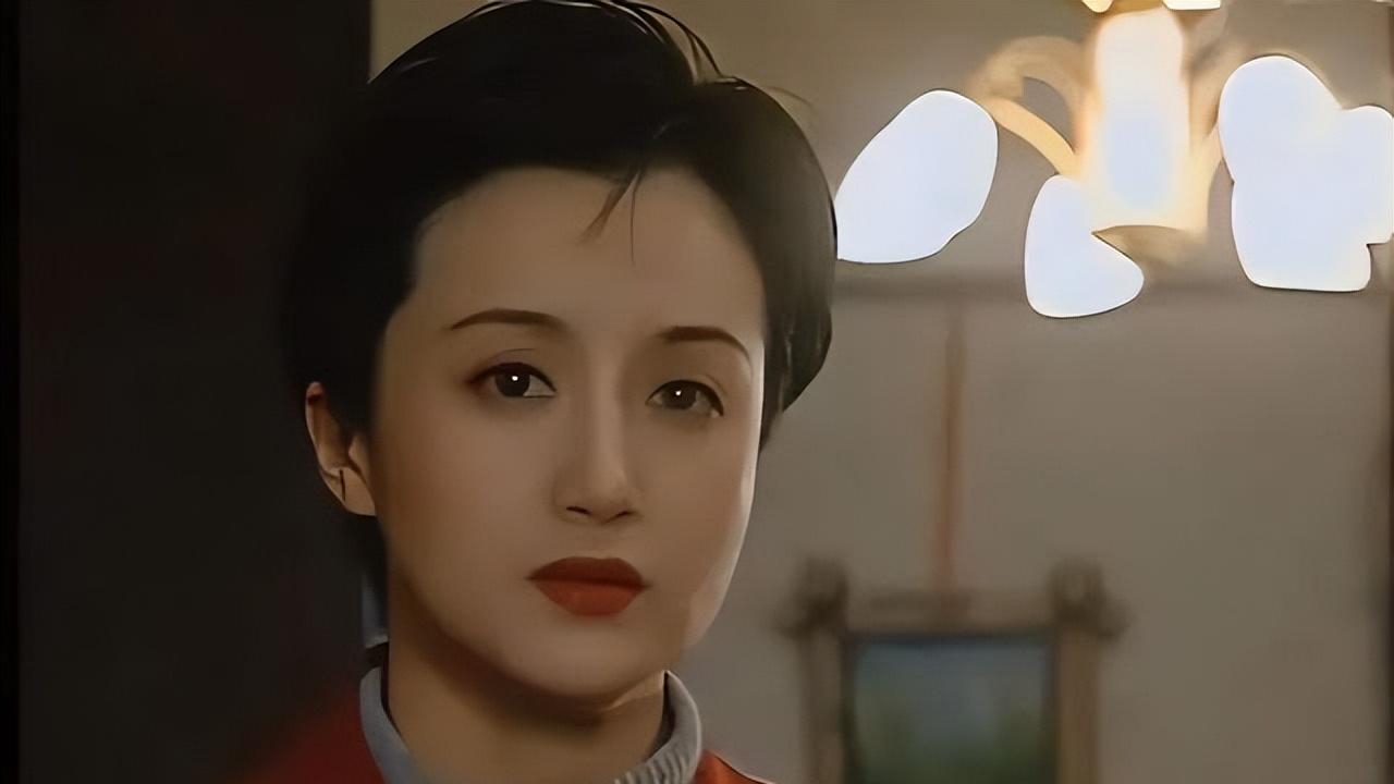 从话剧舞台到直播镜头，杨昆的另类演员路