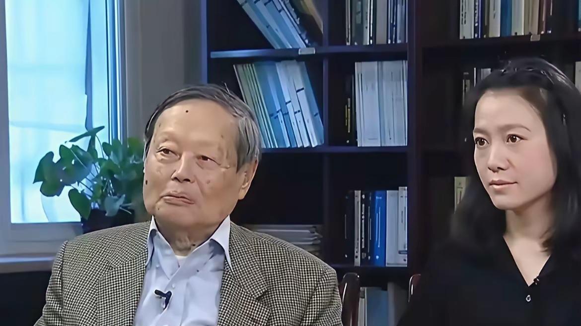 翁帆首次公开追忆杨振宁，54岁年龄差21年相伴，真爱无疑！