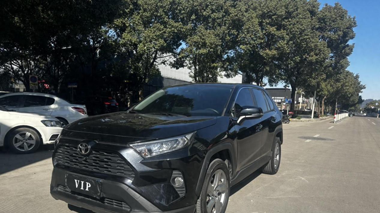 11万出头带回家！2021款丰田RAV4荣放，城市SUV新选择