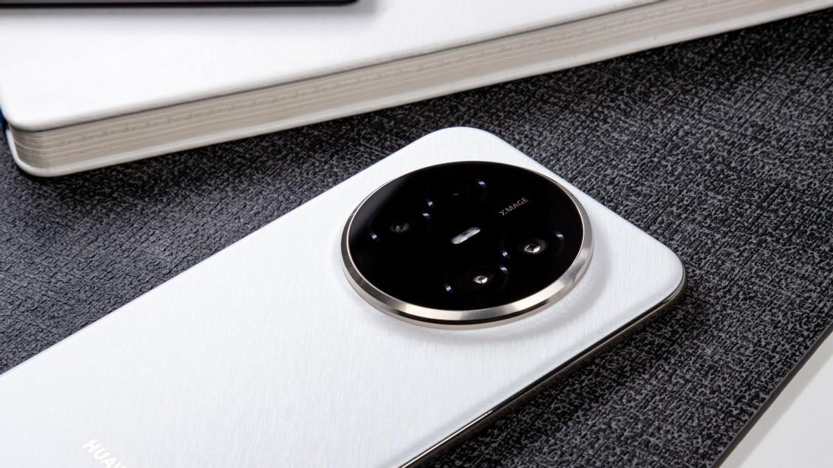 华为Mate 70 Air开售：6.6mm超薄机身配7英寸巨屏