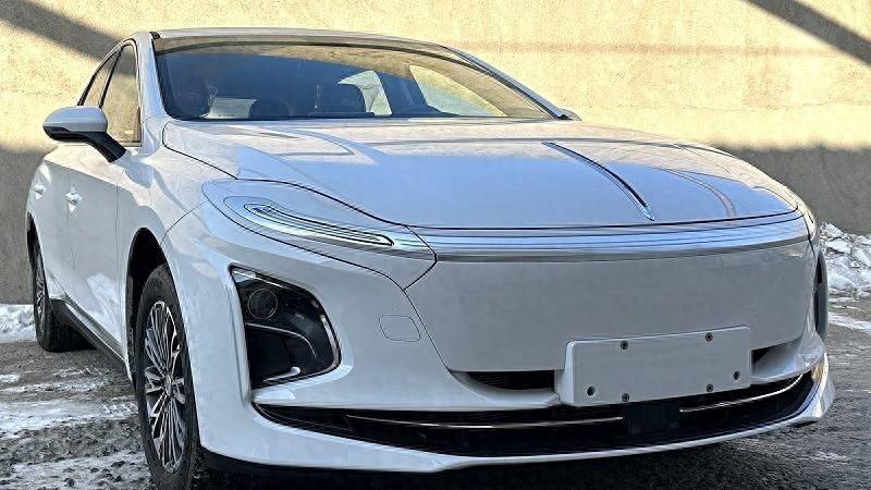 红旗E-QM5 PLUS来了？焕新升级，“芯”动你我，未来可期！