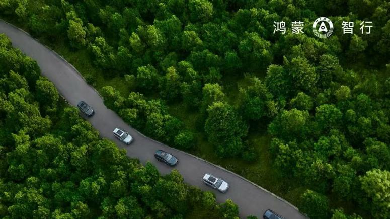 全新牧野青配色+至高6.06万权益，问界 新M7质价比拉满