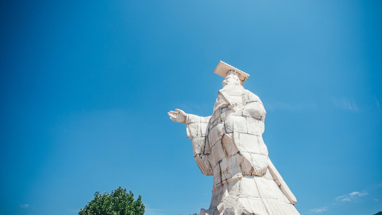 无论老祖宗怎么努力，历代王朝总要崩盘，是中华文明的根错了吗？