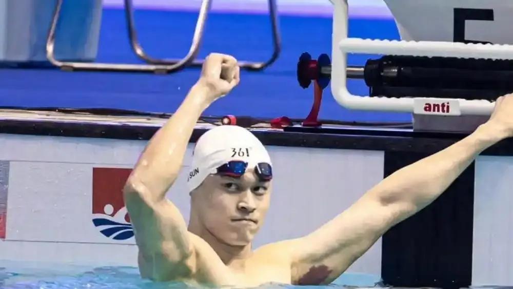 孙杨摘银：全国春季游泳锦标赛男子400米自由泳决赛孙杨获得亚军