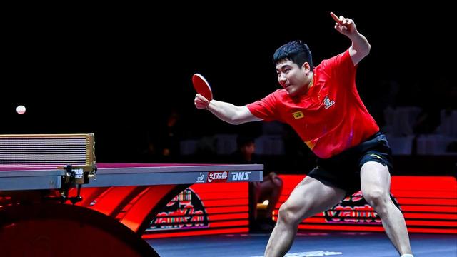 爆冷夜！退役名将掀翻世界冠军，国乒“隐形危机”浮出水面