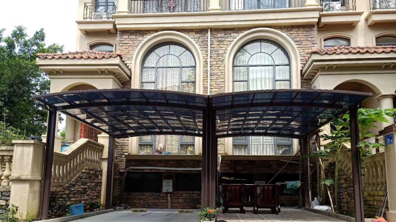 铝合金车棚：从材质到性能，一次看个够