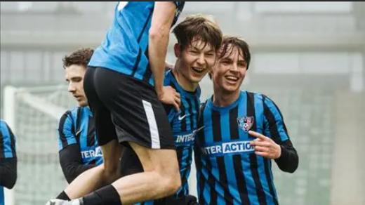 芬超争冠关键战：坦山猫主场迎战国际图尔库，战术博弈与赛果解析