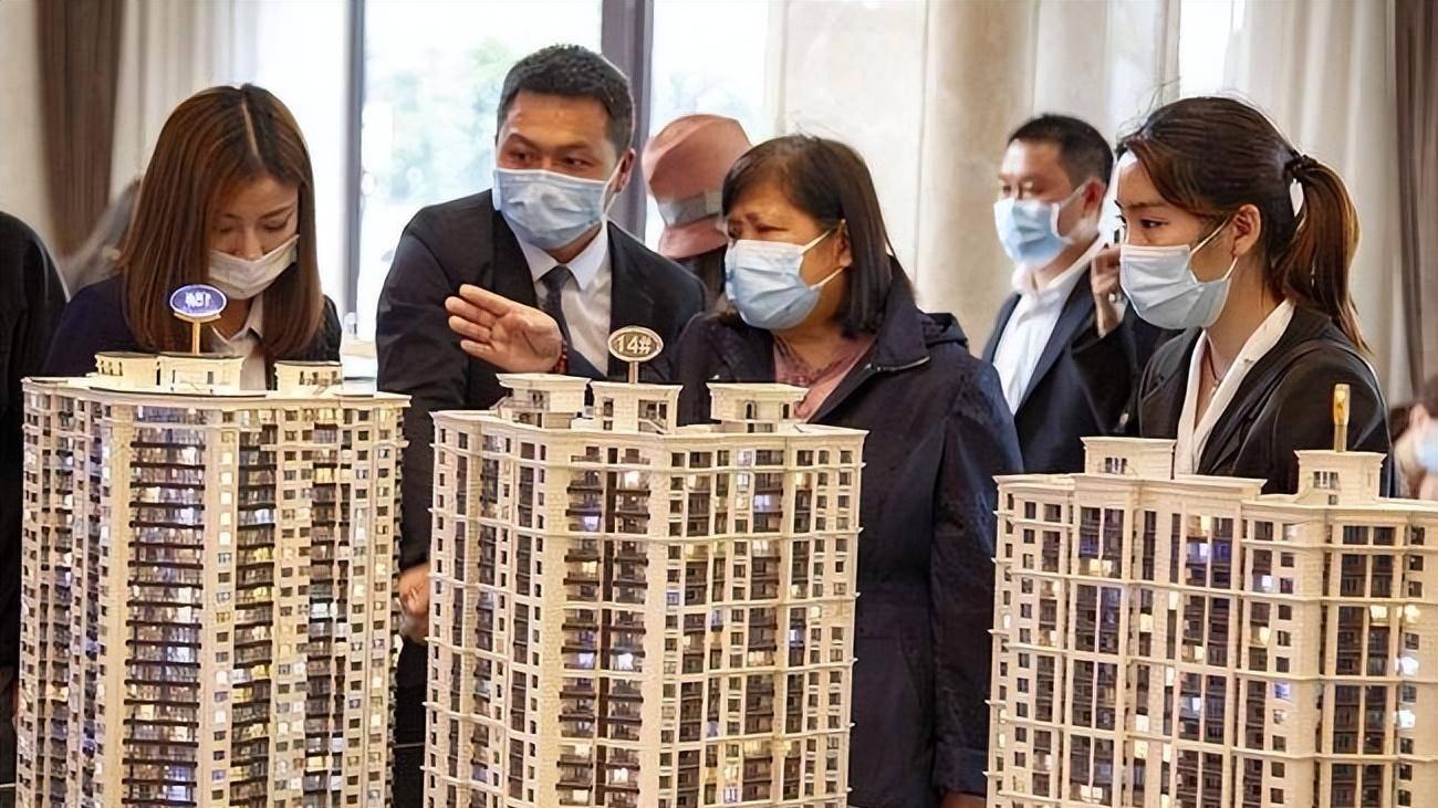 曹德旺怒批楼市：砖头水泥不值钱！马光远反驳：会误导普通民众