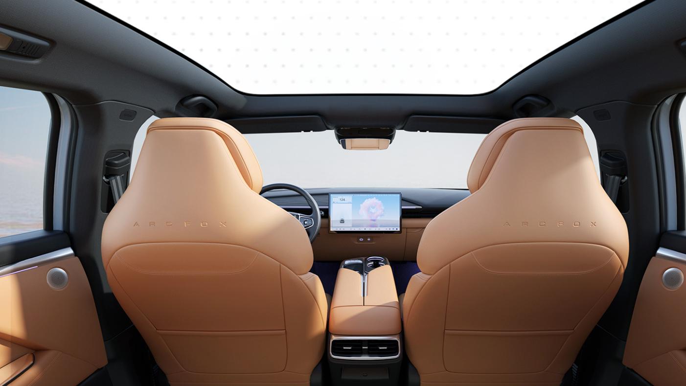 高颜值中型SUV上市！800V+高阶城市智驾辅助，10.98万起有实力