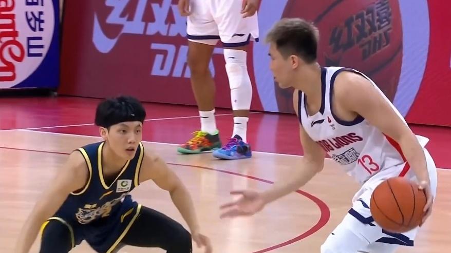 四川半场16分刷新CBA历史最低分！记者：工资发不出来 又没有外援