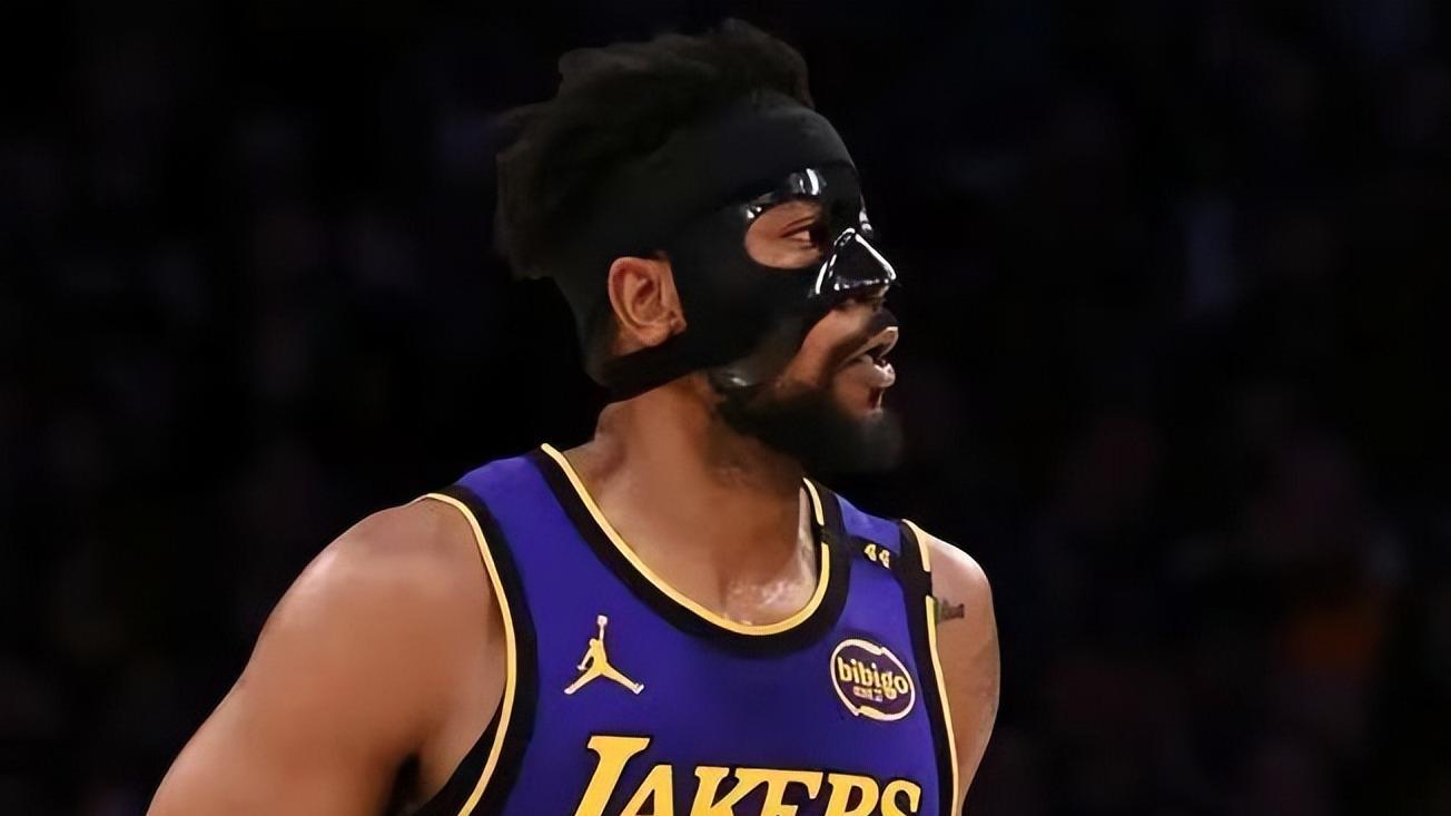 湖人vs马刺：东契奇爆发21+14，小里30分助队获胜，雷迪什悄然“升级”