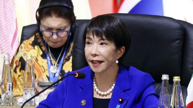 连百姓饭碗都端不稳！高市早苗还在国际上兴风作浪，闹剧该收场了