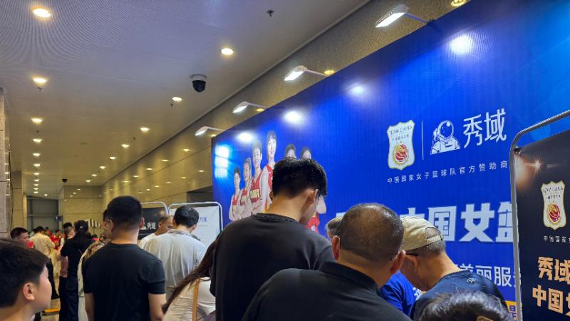 从 “硬扛” 到 “稳赢”，中国女篮最牛的是：越打越勇，越拼越从容