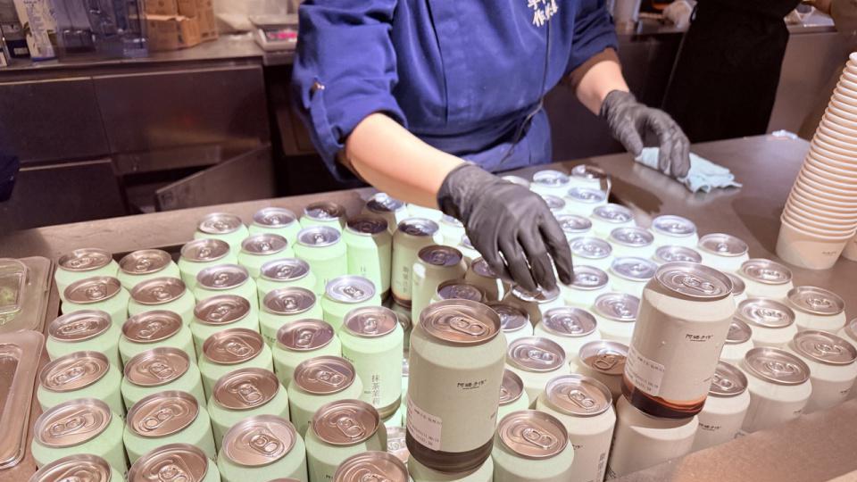 不只是“多喝一杯奶茶”，北大研究：外卖激活7000亿新消费