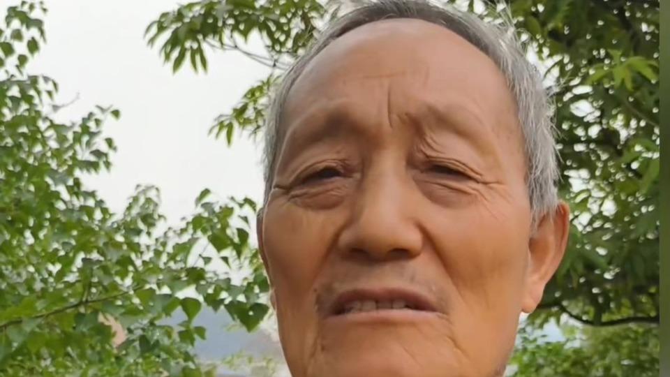 深山里的20元“原始风”动物园：七旬园长十年坚守，网友“云买票”续写温暖传奇